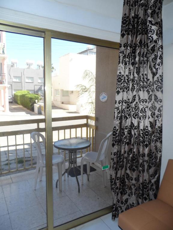 Geotanya Apartments Limassol Zimmer foto
